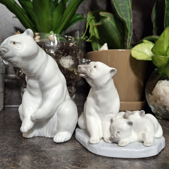 Set of 2 Lladro Polar Bears. About 5" Tall - Picture 10 of 13